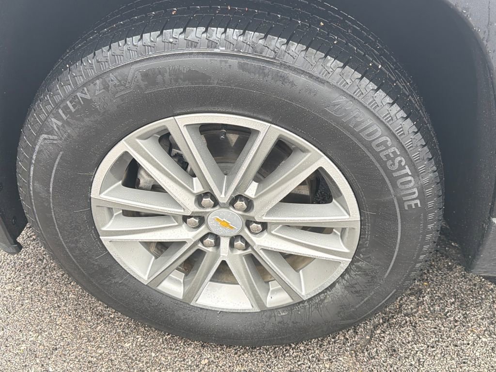 Used 2023 Chevrolet Traverse LT image 29