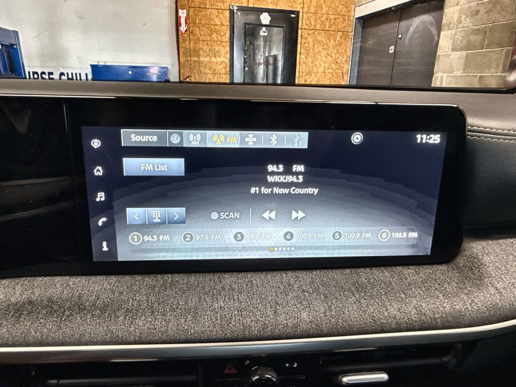 New 2025 Nissan Kicks SV w/ SV Premium Package image 12