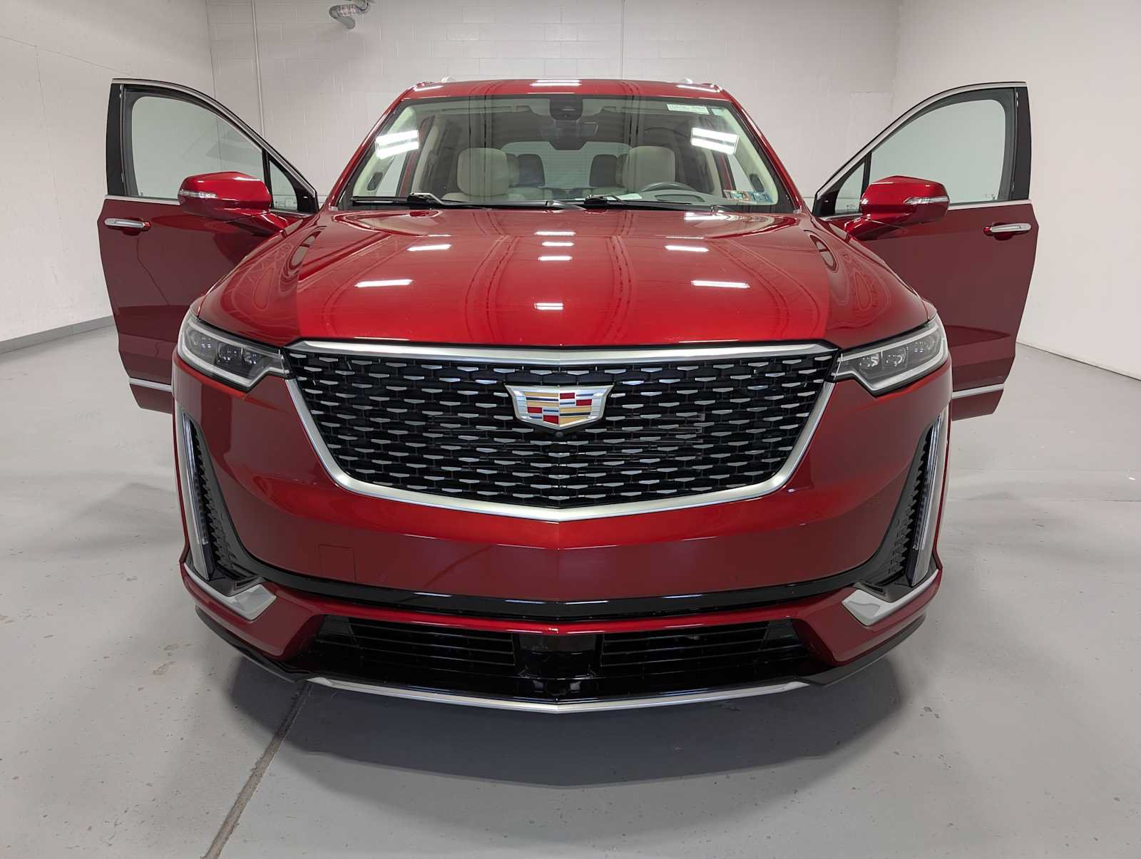 Certified 2024 Cadillac XT6 Premium Luxury w/ Technology Package AWD/4WD image 15