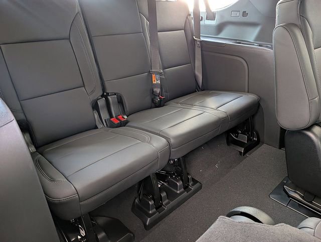 New 2026 Chevrolet Suburban Z71 w/ Z71 Off-Road Package image 15