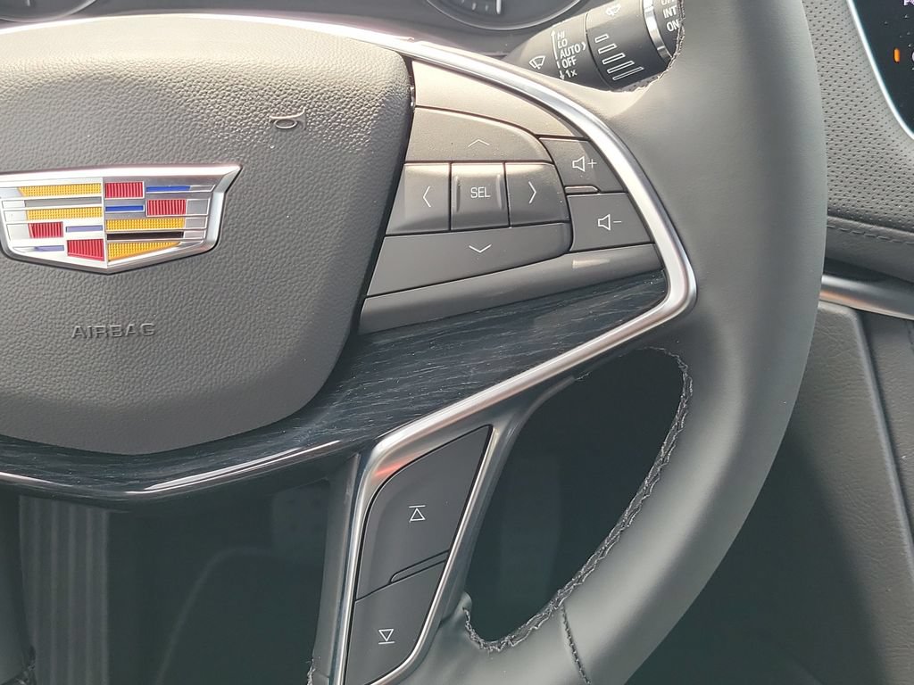 New 2026 Cadillac XT5 Premium Luxury w/ Driver Assist Package AWD/4WD image 11