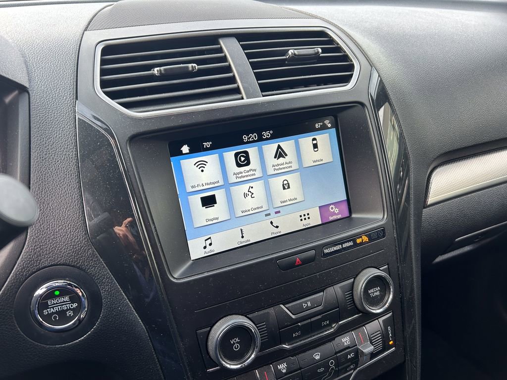 Used 2018 Ford Explorer XLT w/ Equipment Group 201A image 25