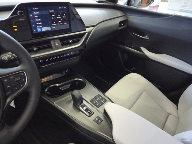 New 2025 Lexus UX 300h AWD image 33