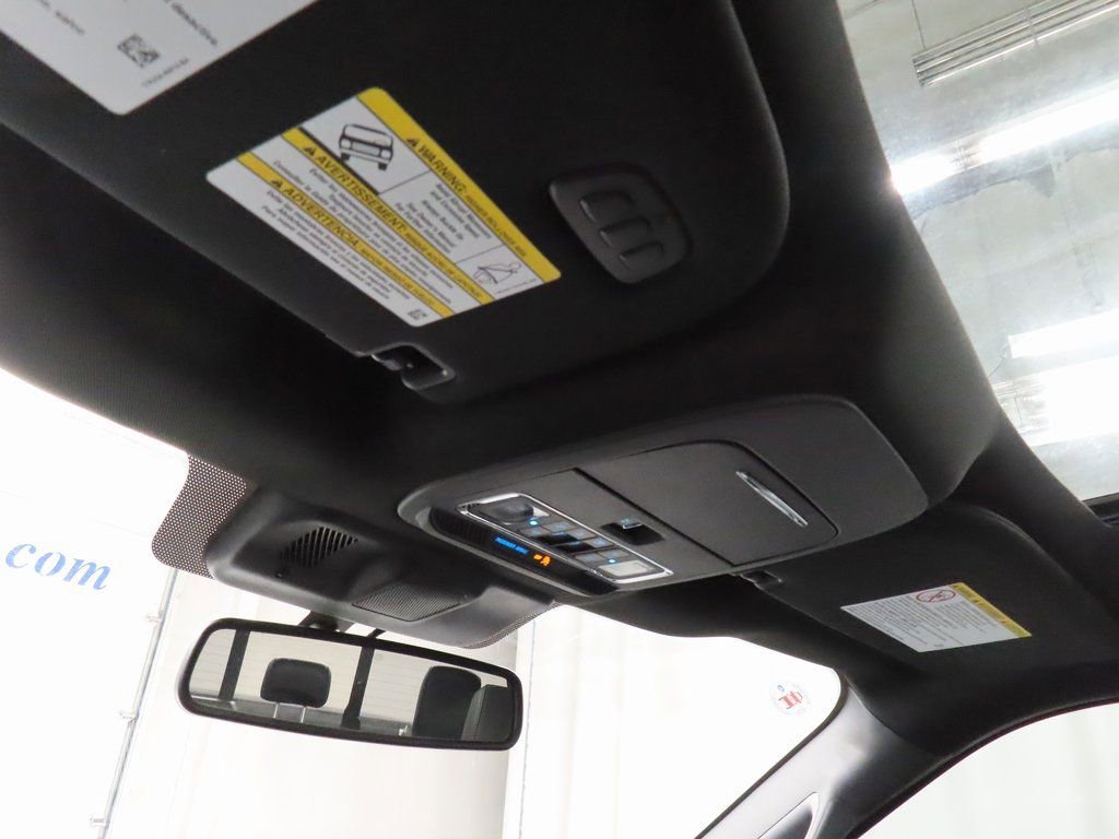 Used 2025 Ford F450 Platinum w/ FX4 Off-Road Package AWD/4WD image 25