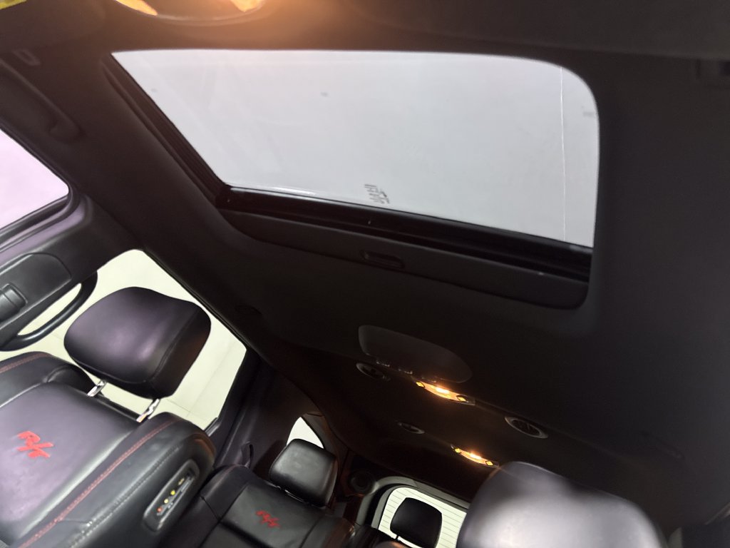 Used 2017 Dodge Durango R/T w/ Technology Group RWD image 25