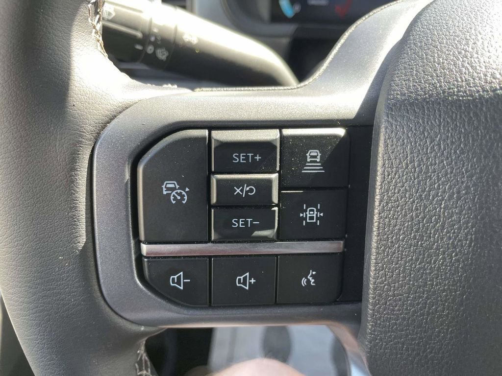 New 2025 Ford F150 Lariat w/ Equipment Group 501A Mid image 24