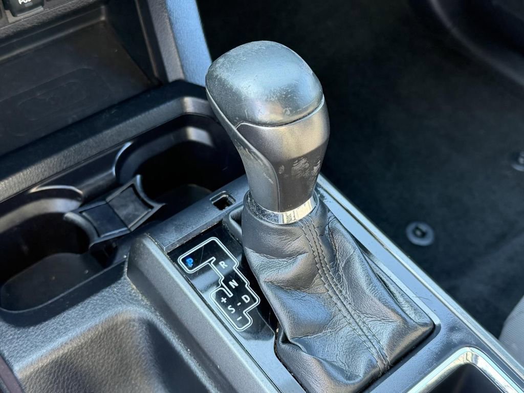 Used 2019 Toyota Tacoma TRD Off-Road w/ Technology Package image 23