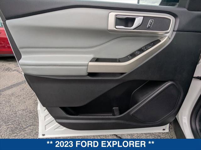 Certified 2023 Ford Explorer XLT w/ Equipment Group 202A image 10