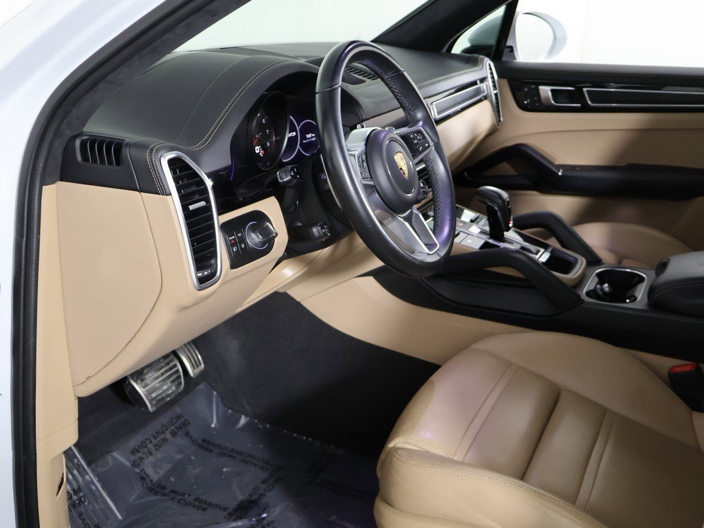 Used 2022 Porsche Cayenne GTS image 26