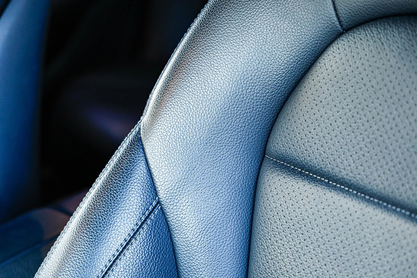 Used 2023 Mercedes-Benz GLC 300 4MATIC Coupe image 25