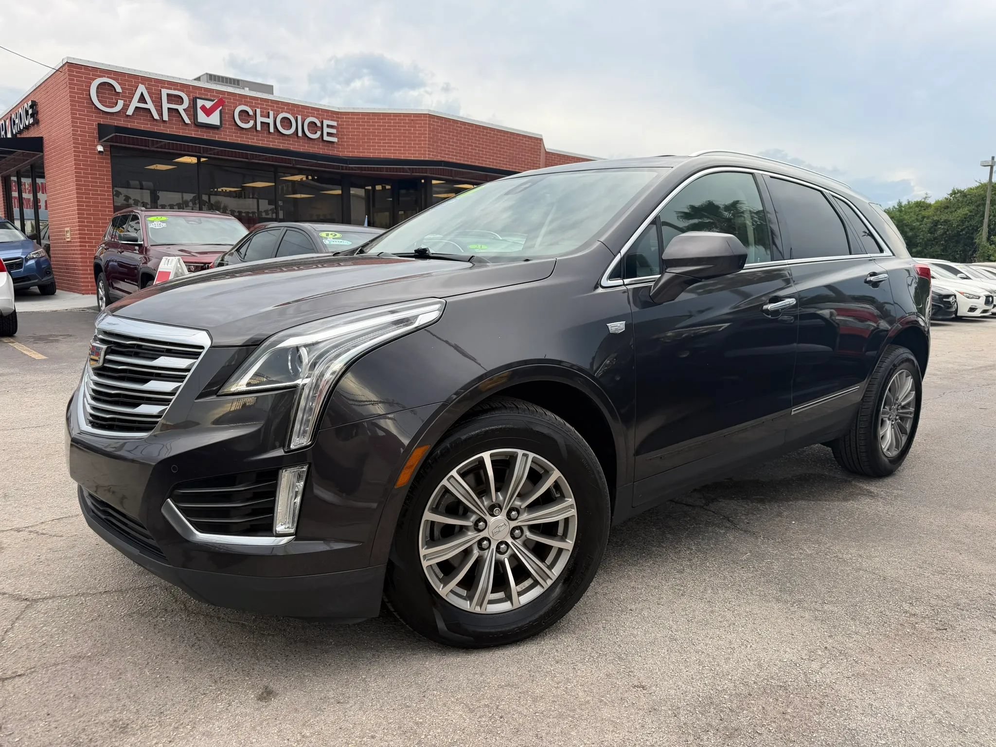 Used 2017 Cadillac XT5 Luxury w/ Driver Awareness Package