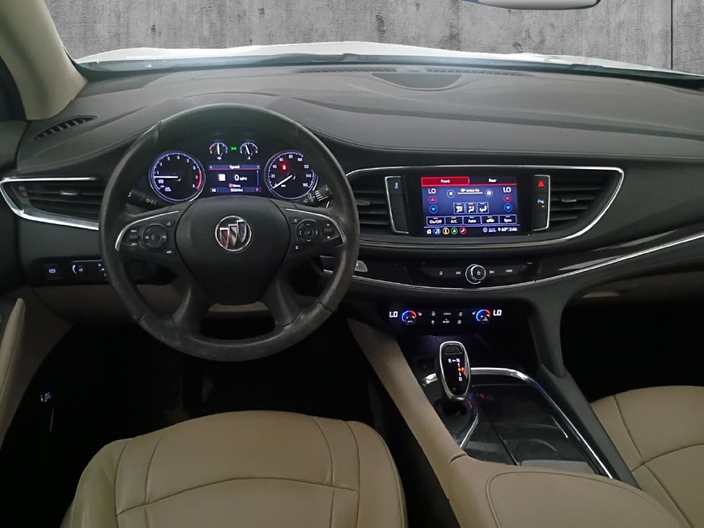 Used 2020 Buick Enclave Essence w/ LPO, Luxury Package FWD image 10