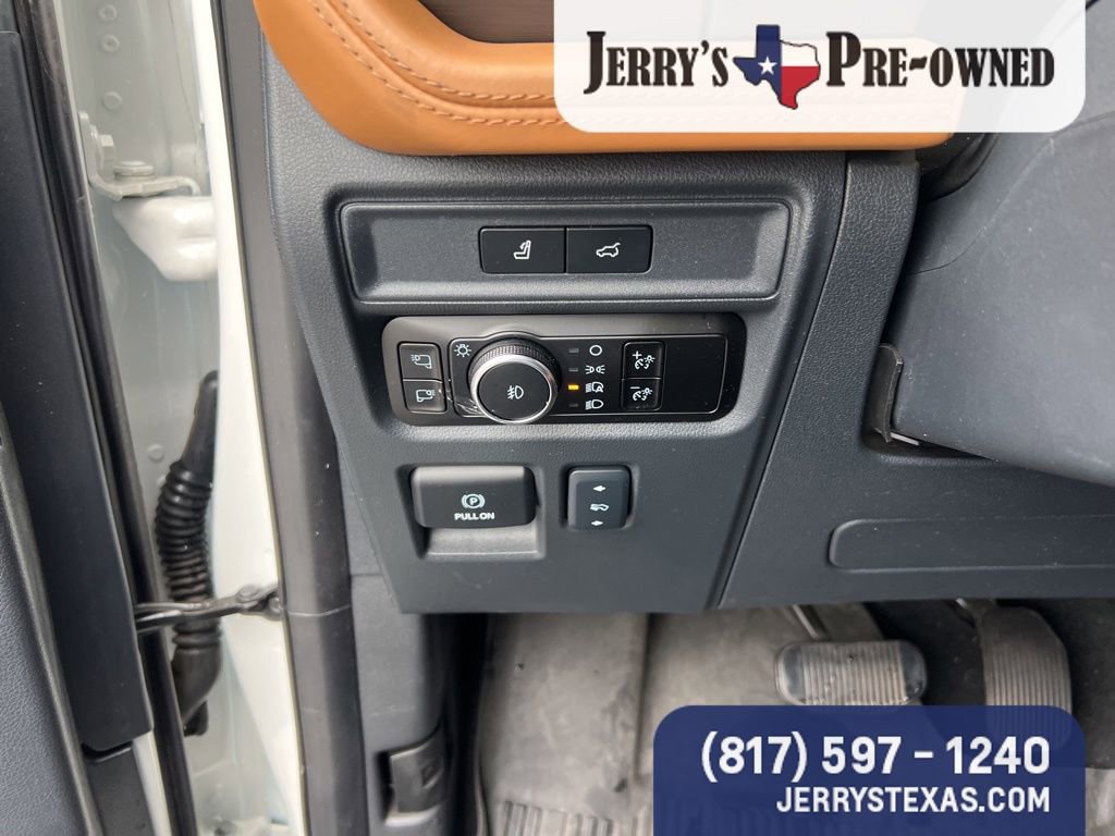 Used 2024 Ford Expedition Platinum image 14