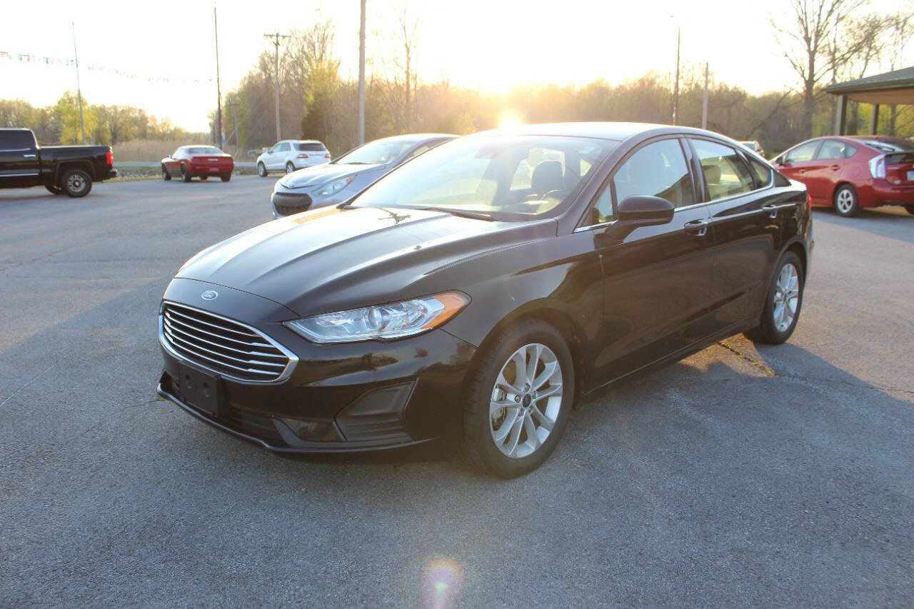 Used 2019 Ford Fusion SE image 8