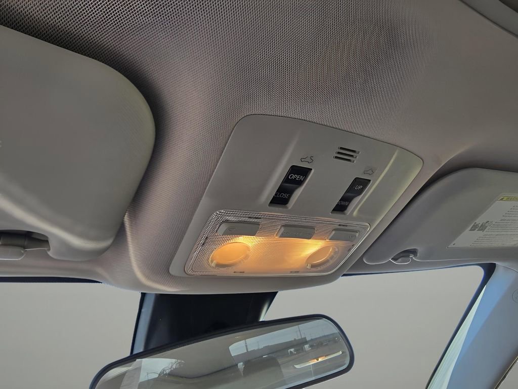 Used 2019 Toyota Corolla SE w/ Carpet Mat Package (TMS) image 22