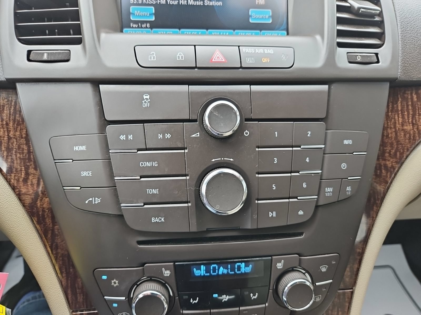 Used 2012 Buick Regal Leather FWD image 22