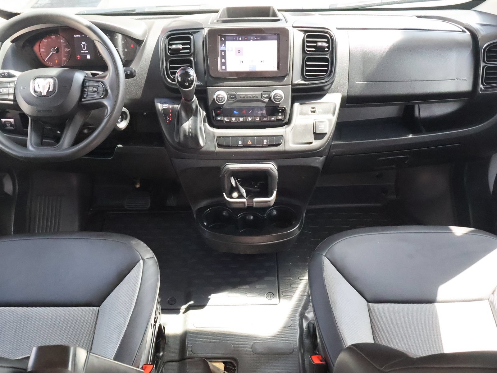 Used 2025 RAM ProMaster 2500 w/ Convenience Group FWD image 41