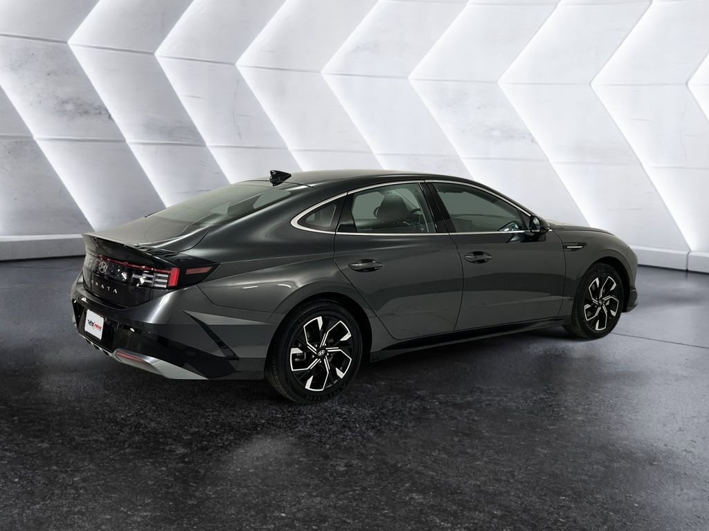 Used 2025 Hyundai Sonata SEL image 4