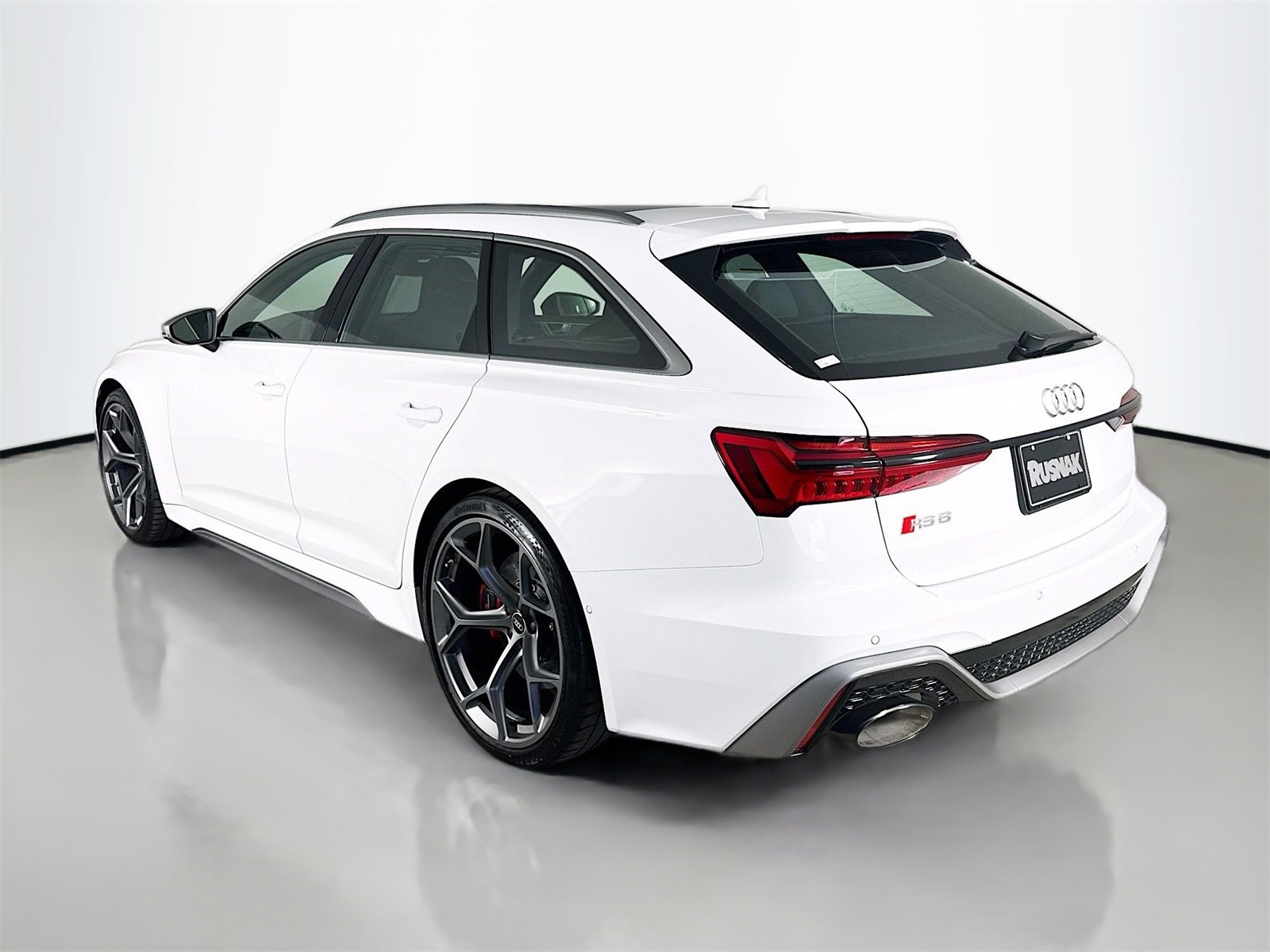 New 2025 Audi RS 6 performance image 5