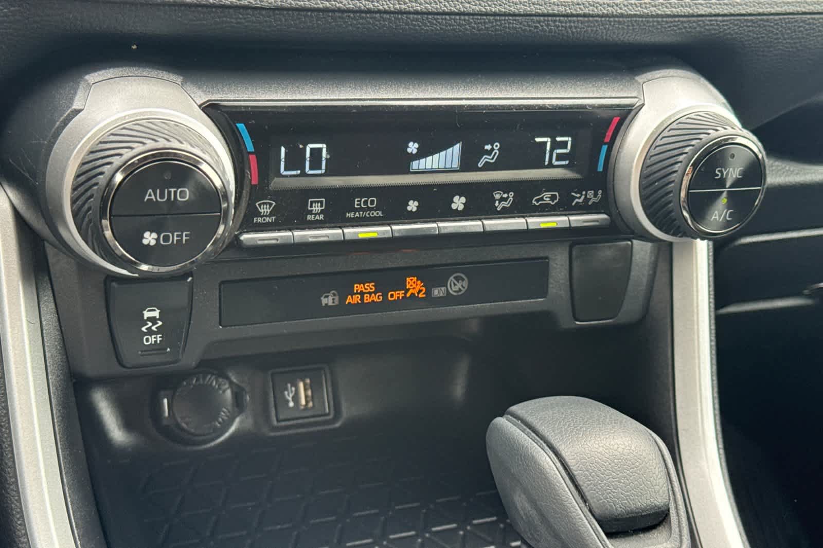 Certified 2024 Toyota RAV4 LE AWD/4WD image 22