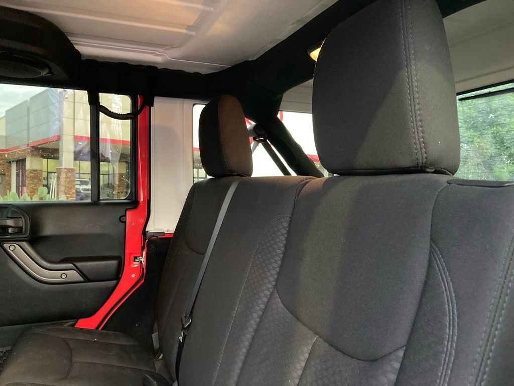 Used 2013 Jeep Wrangler Unlimited Sport image 23