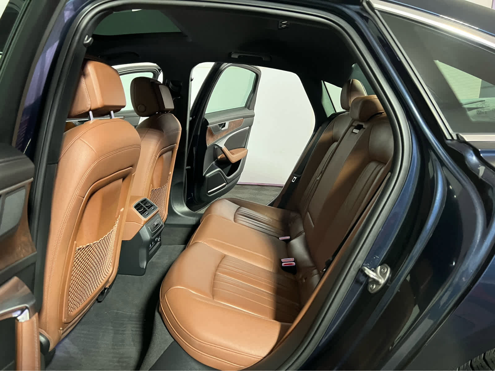 Used 2023 Audi A6 Premium Plus w/ Premium Plus Package image 24