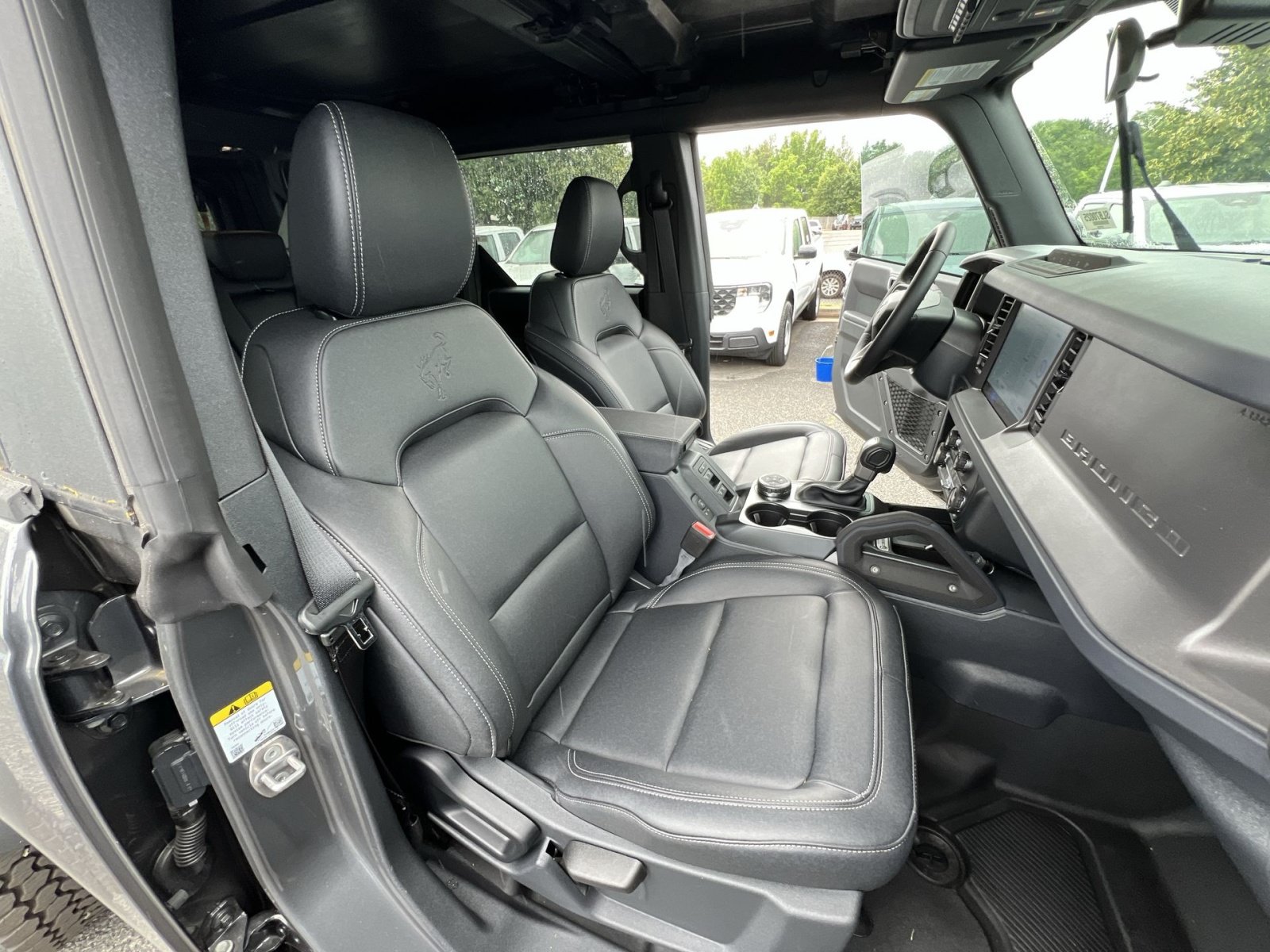 New 2025 Ford Bronco Badlands w/ Sasquatch Package AWD/4WD image 34