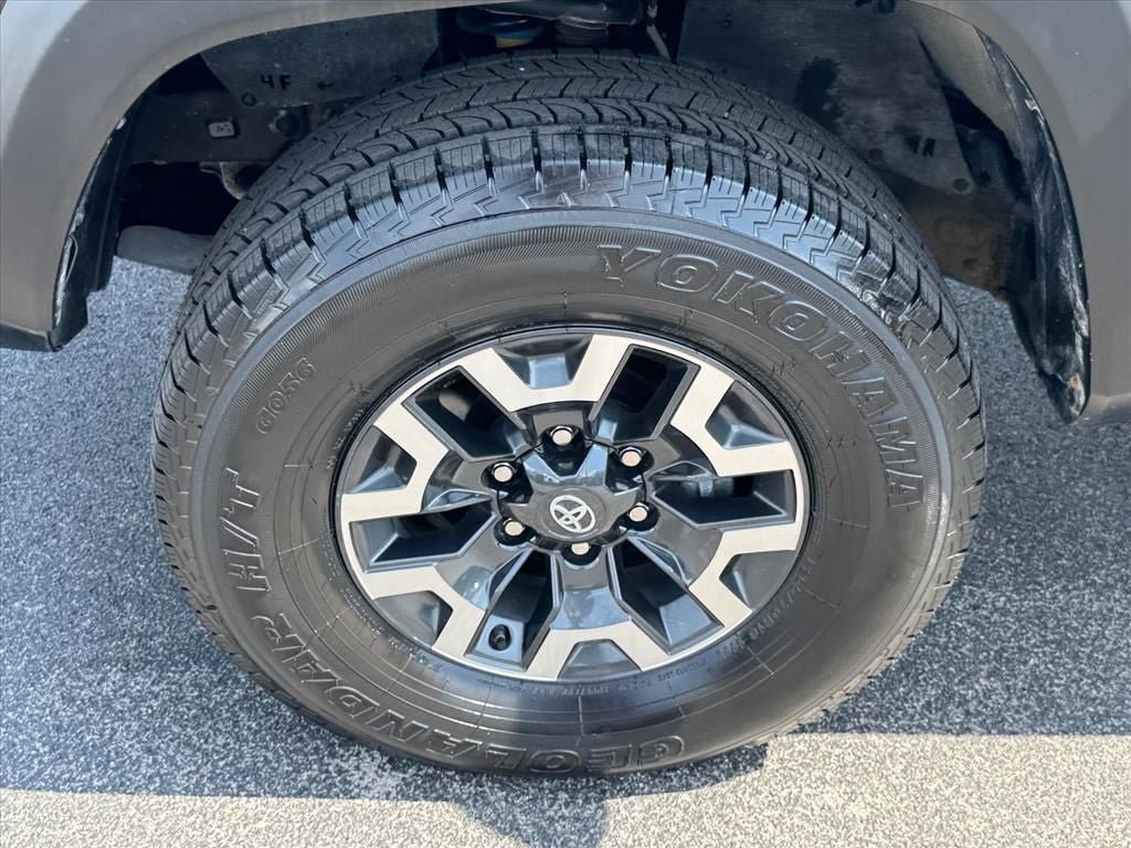 Used 2023 Toyota Tacoma TRD Off-Road AWD/4WD image 19