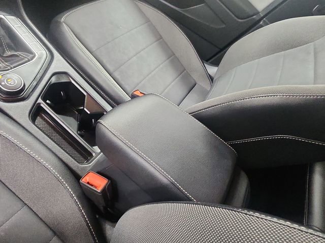 Used 2023 Volkswagen Taos SE image 23