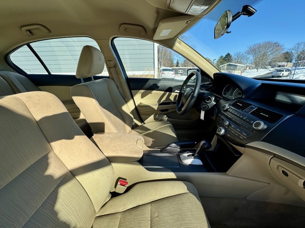 Used 2012 Honda Accord LX image 18