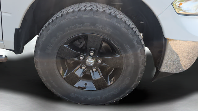 Used 2021 RAM 1500 Classic SLT AWD/4WD image 29