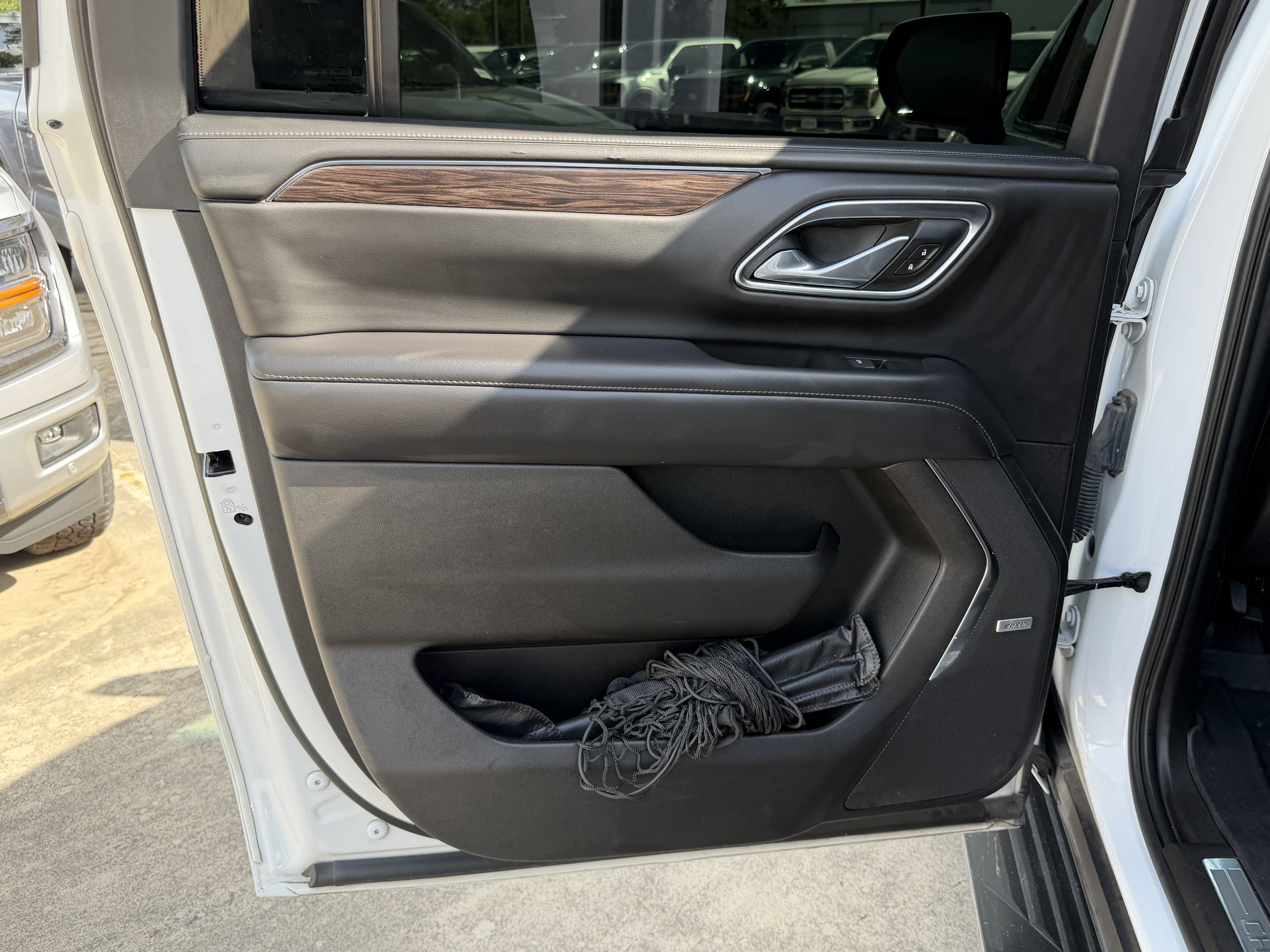 Used 2021 Chevrolet Suburban LT RWD image 15