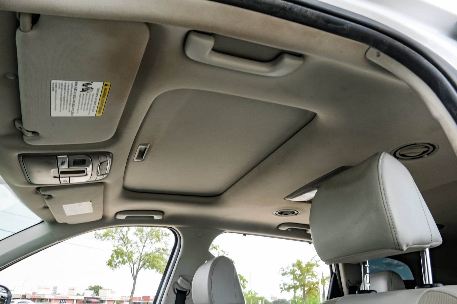 Used 2022 Kia Telluride EX w/ EX Premium Package FWD image 5