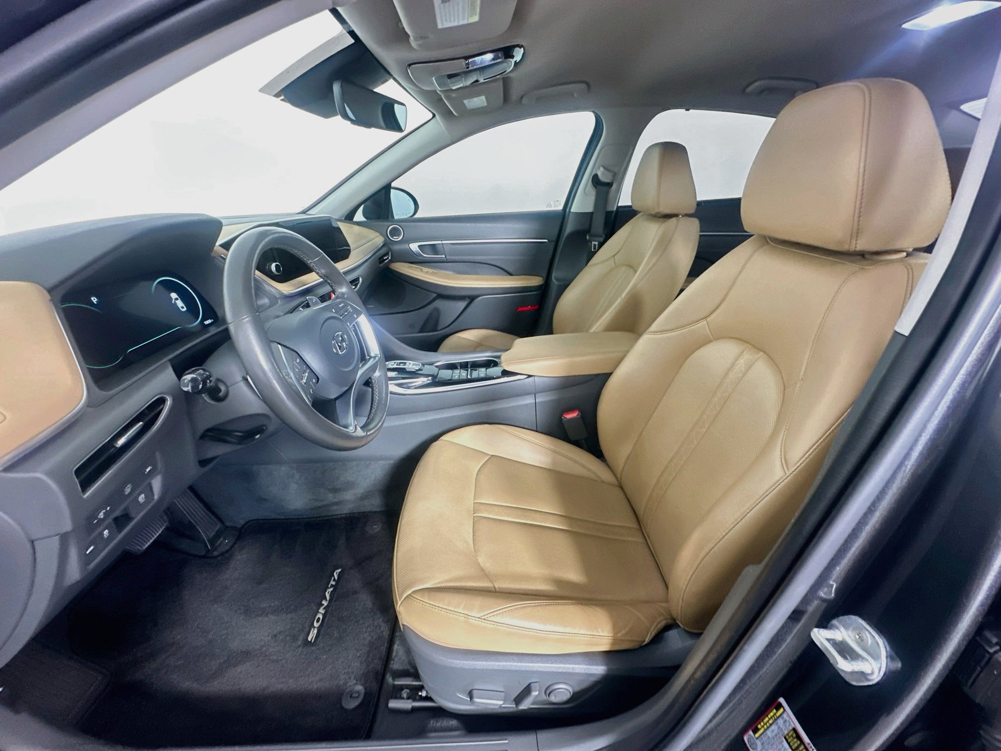 Used 2022 Hyundai Sonata Limited FWD image 13