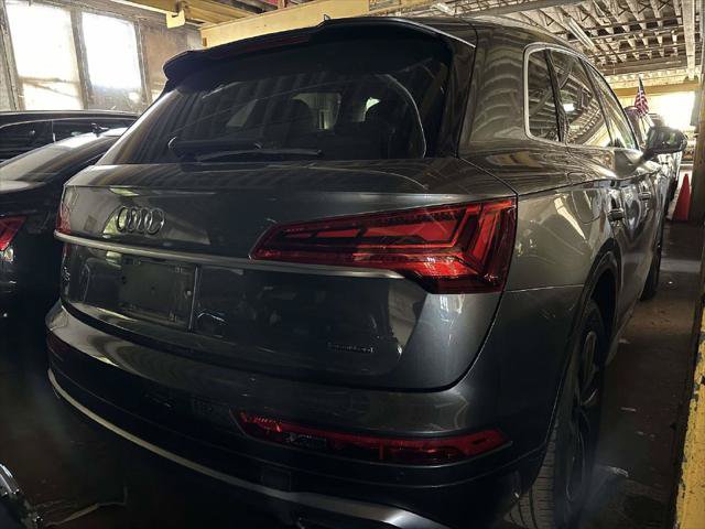 Used 2023 Audi Q5 2.0T Premium Plus AWD/4WD image 2