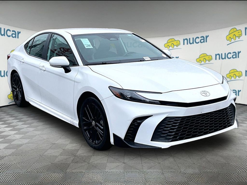 Used 2025 Toyota Camry SE FWD video 1