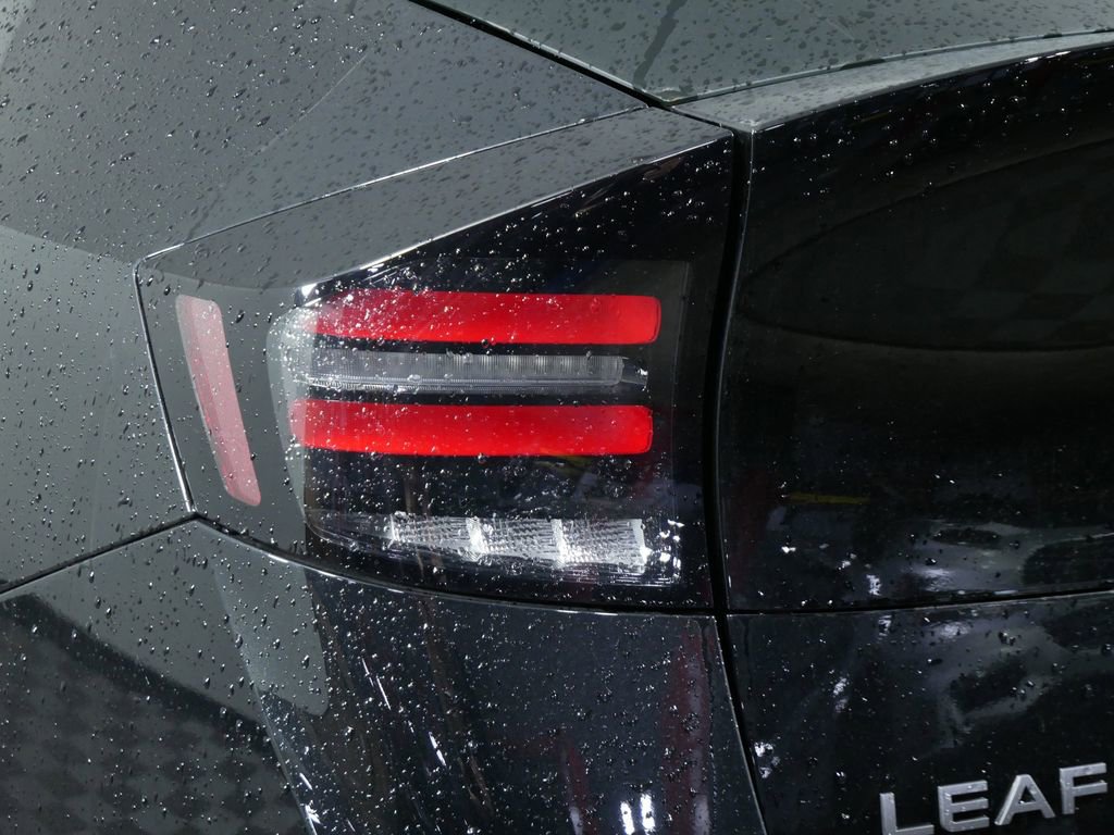 New 2026 Nissan Leaf SV+ w/ Floor Mat Package (SV+) FWD image 10