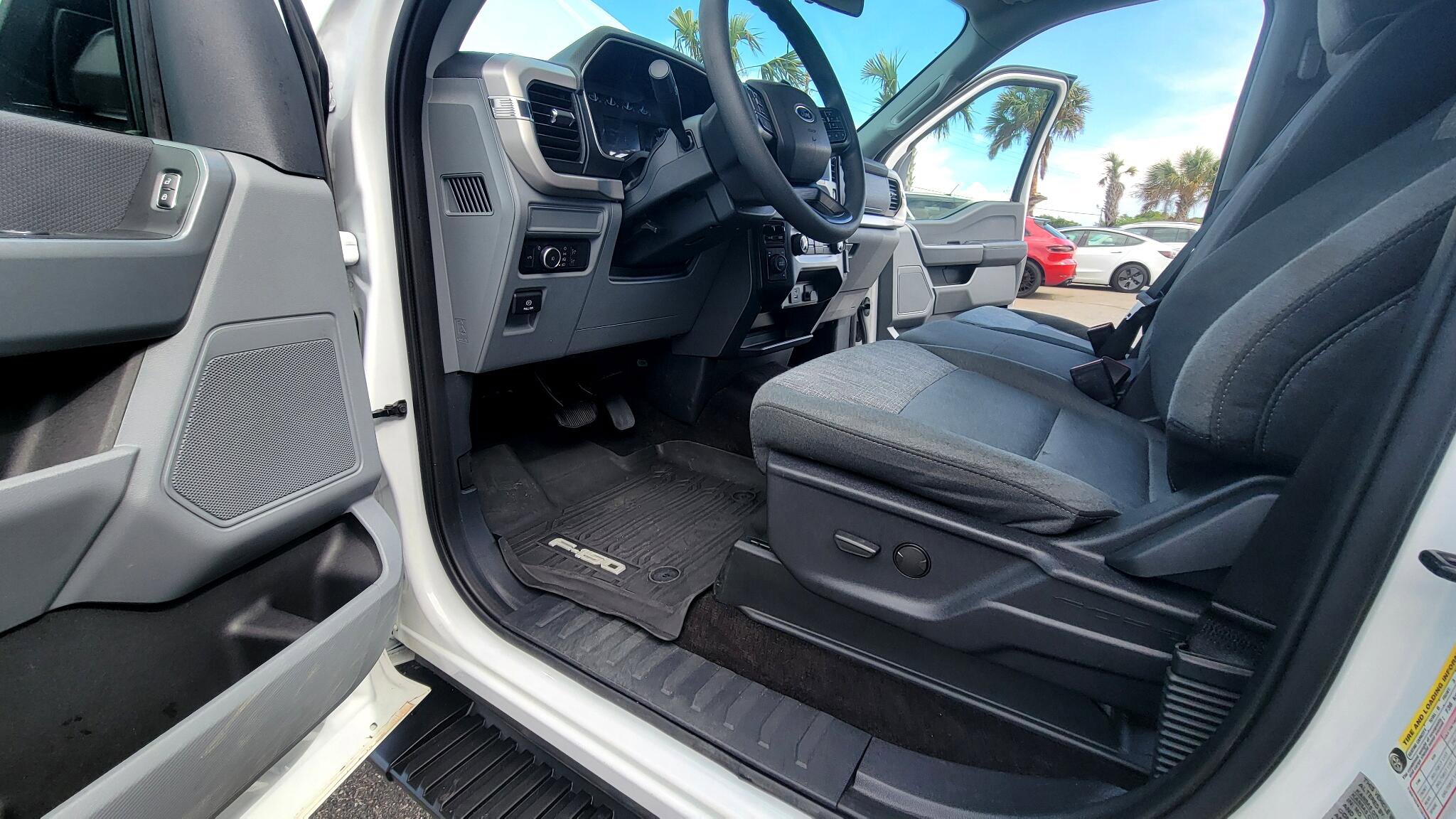 Used 2022 Ford F150 XLT w/ Trailer Tow Package image 25