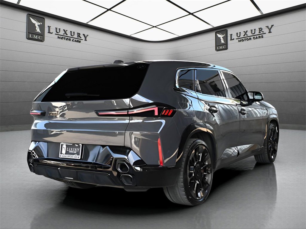 Used 2023 BMW XM image 8
