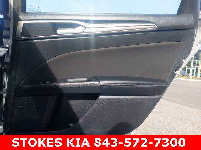 Used 2019 Ford Fusion SE image 27