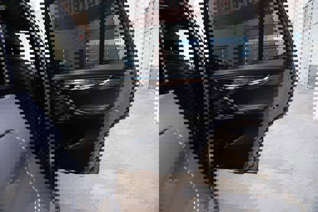 Used 2018 BMW X5 xDrive50i image 25