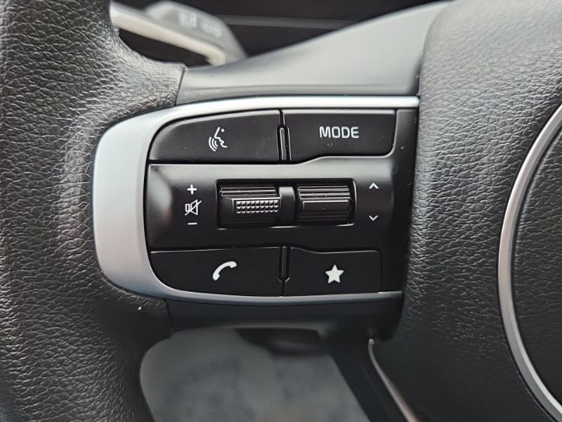Used 2025 Kia Sportage LX AWD/4WD image 31