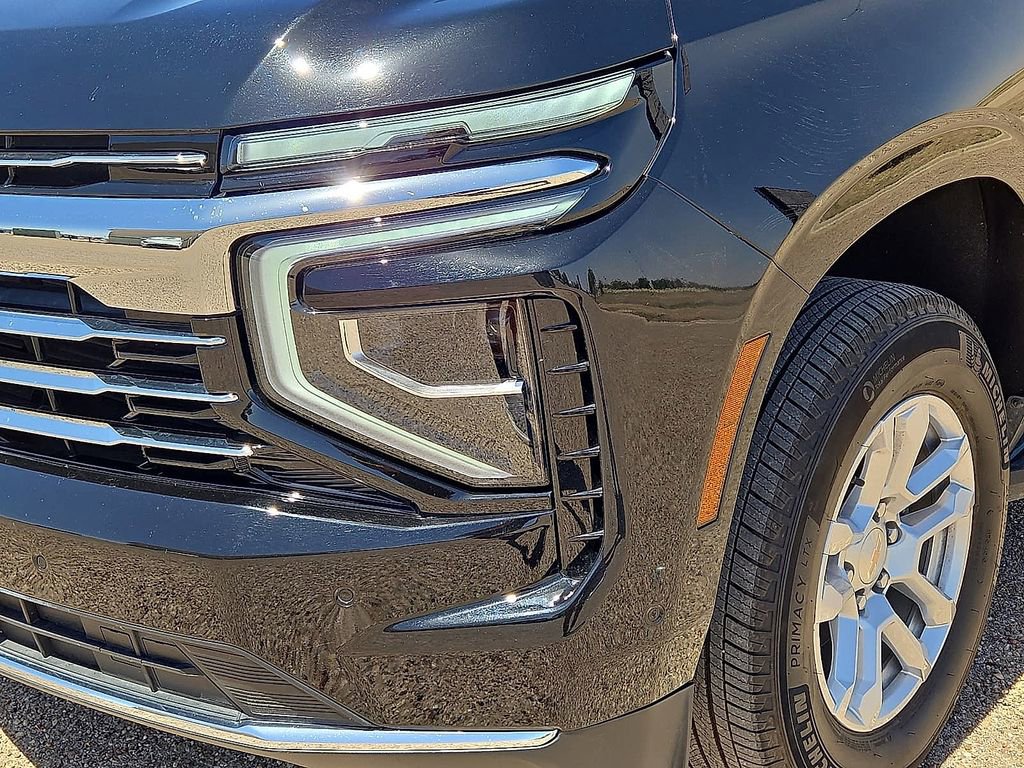 Used 2025 Chevrolet Tahoe LT AWD/4WD image 9