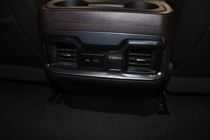 Used 2022 GMC Sierra 1500 Denali w/ Driver Alert Package II AWD/4WD image 23