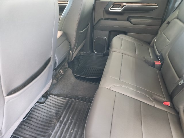 Used 2024 Chevrolet Silverado 1500 LT w/ Leather Package RWD image 31