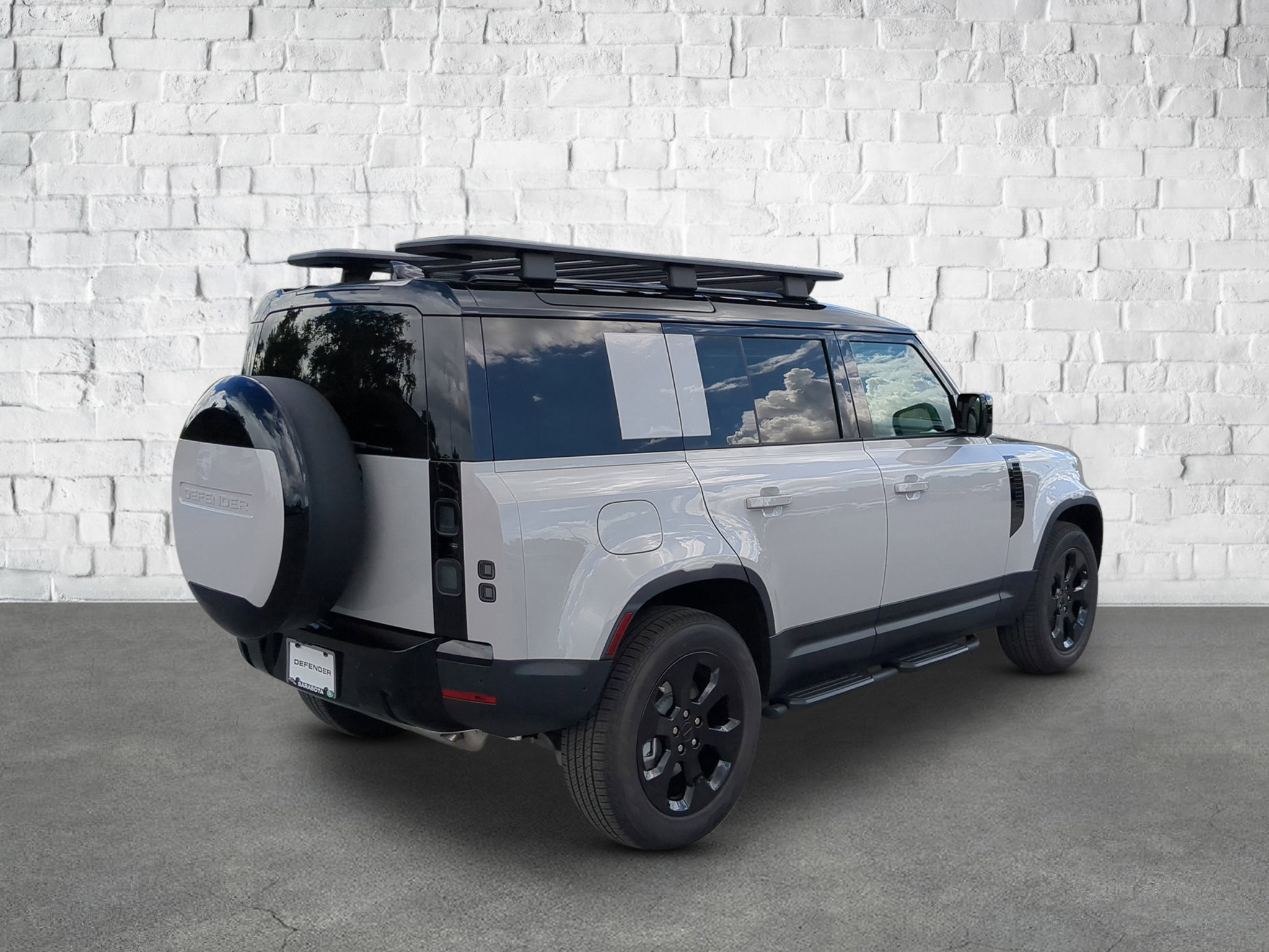 New 2026 Land Rover Defender 110 S image 6