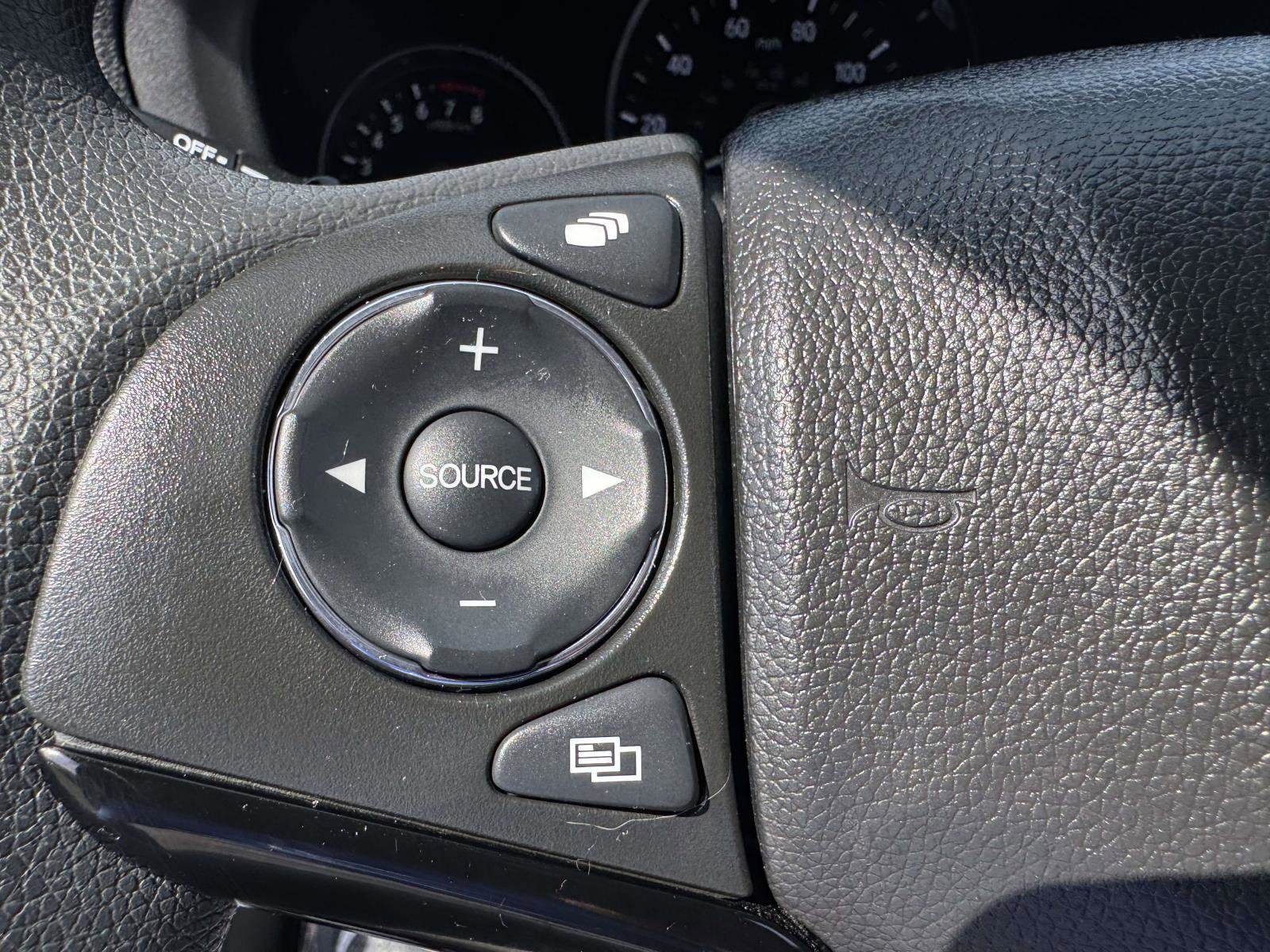 Used 2018 Honda HR-V EX image 22