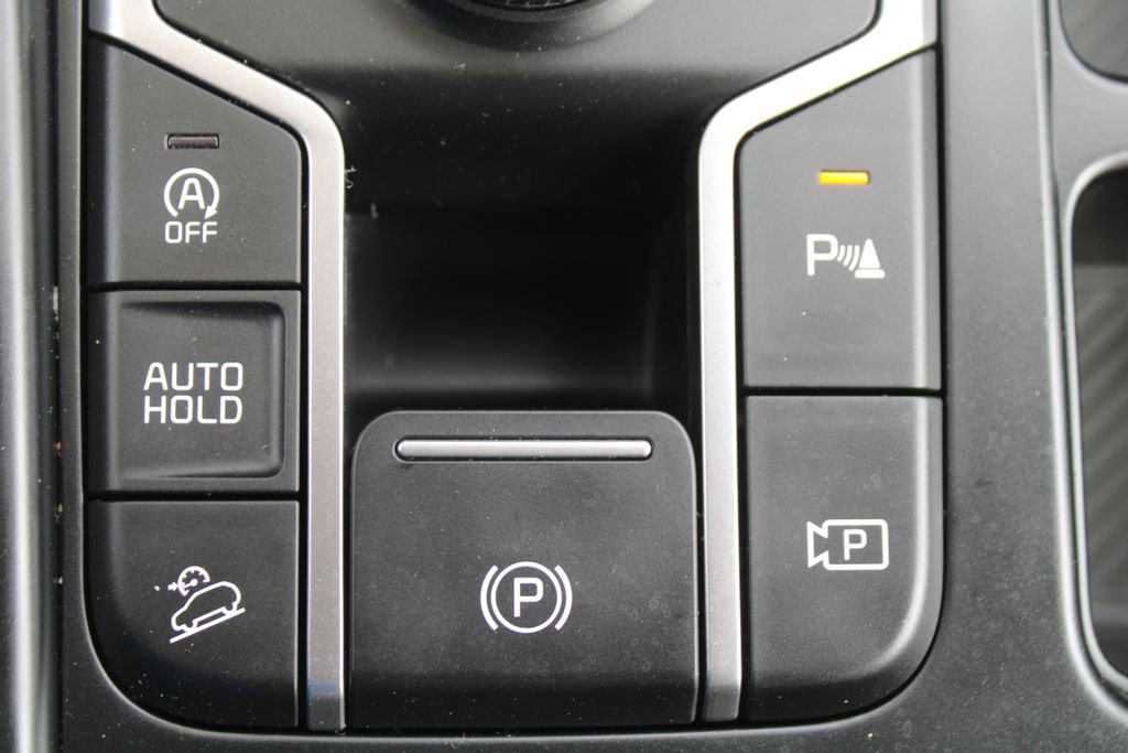 Certified 2025 Kia Sorento S w/ Panoramic Sunroof Package FWD image 37