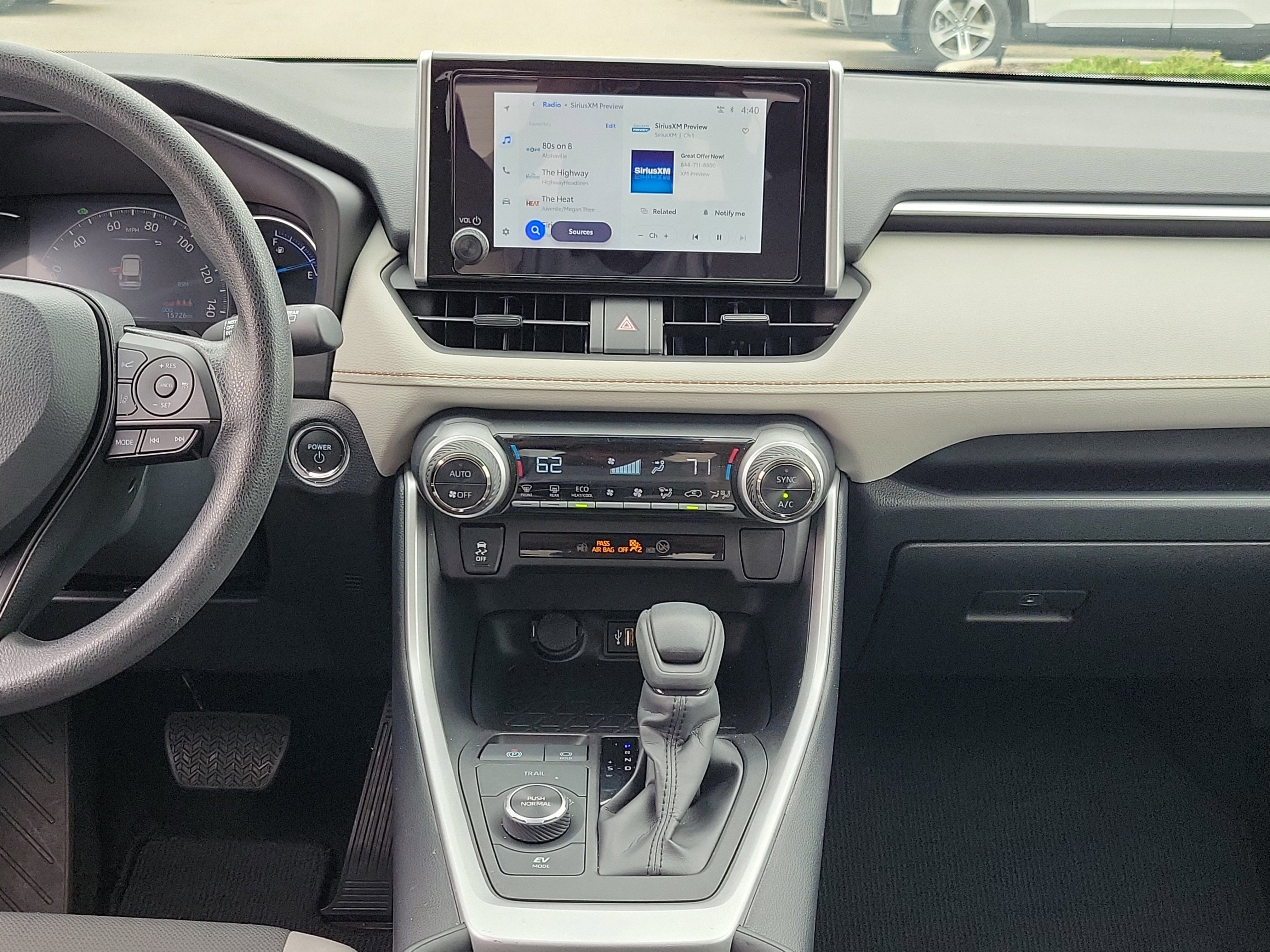 Used 2025 Toyota RAV4 XLE w/ Convenience Package image 22