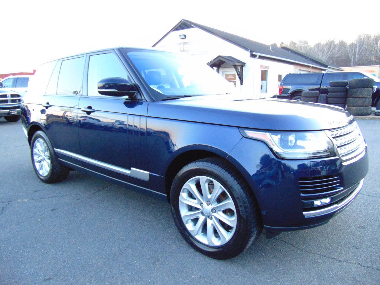 Used 2017 Land Rover Range Rover HSE AWD/4WD image 36
